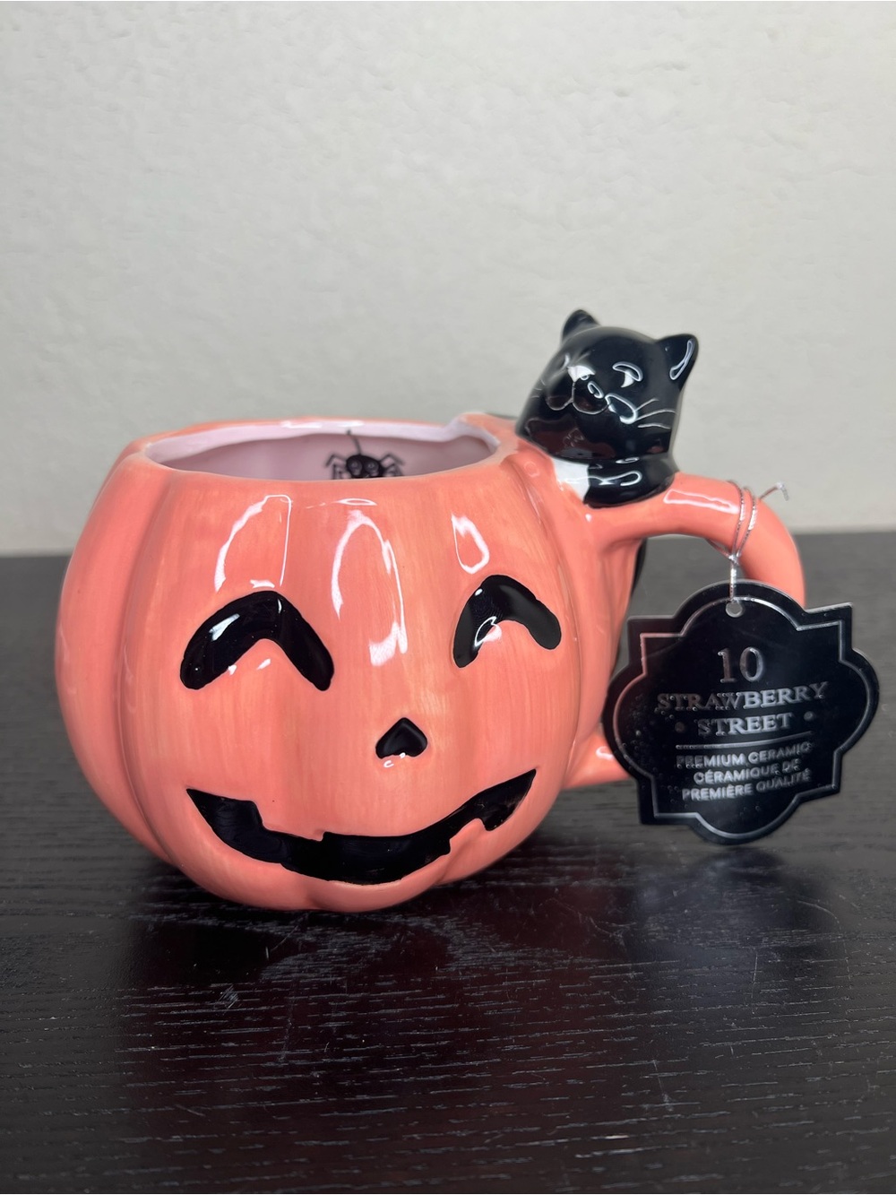 NEW 10 Strawberry Street Pumpkin with Hanging Cat Halloween Mug